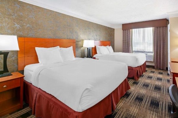 Best Western The Inn At Rochester Airport image 20