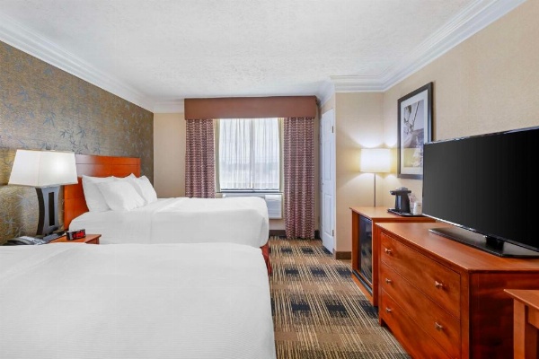 Best Western The Inn At Rochester Airport image 21